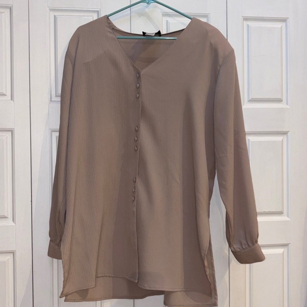 Notations Tan blouse 24W